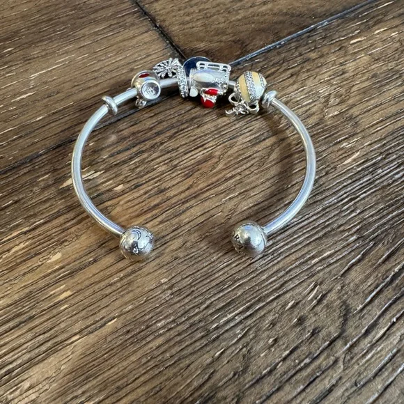 Pandora - Holiday Charm Bracelet - Picture 2 of 4
